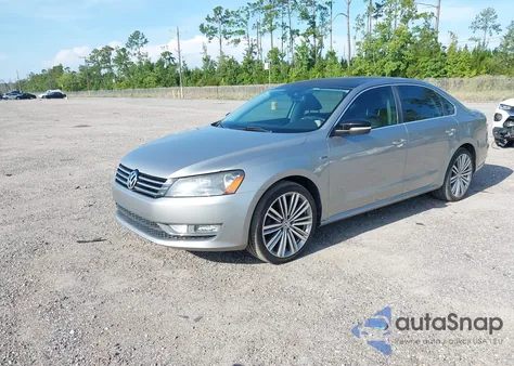 2014 Volkswagen Passat 1.8T Sport from USA, damaged, VIN 1VWBS7A31EC083686